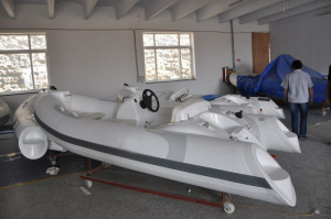 Liya 12.5FT Small Rigid Hull Fiberglass Fishing Rib Boat for Sale (LY380)